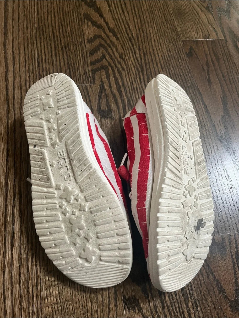 Hey Dude Kids Moccasins in Red, White & Blue Star-Stripe Print kids size 5 USA